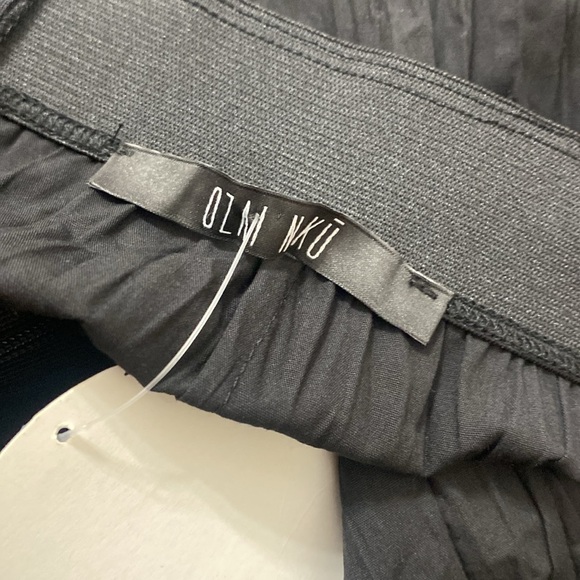 NWT OZAI N KU Crinkle Midi Skirt - Picture 3 of 6